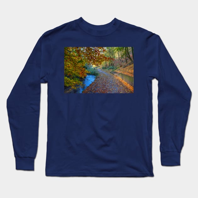 Hubbards Hills, Louth, Lincolnshire, Autumn Leaves Long Sleeve T-Shirt by tommysphotos